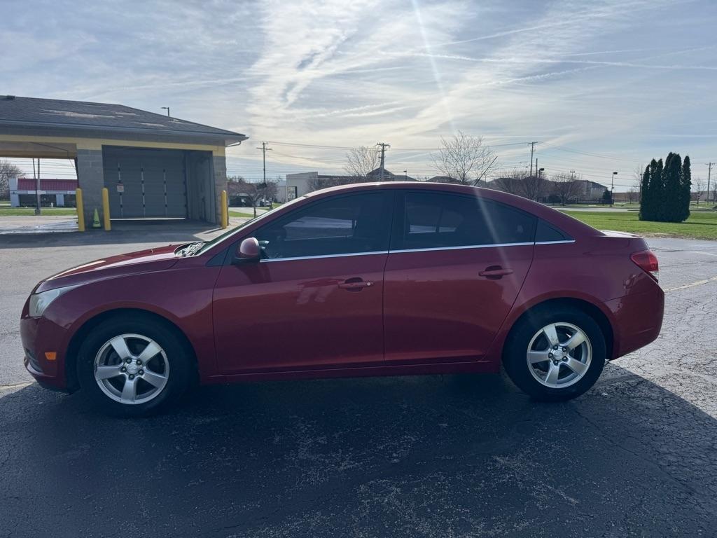 Chevrolet Cruze 4dr Sdn LT w/1FL 2012
