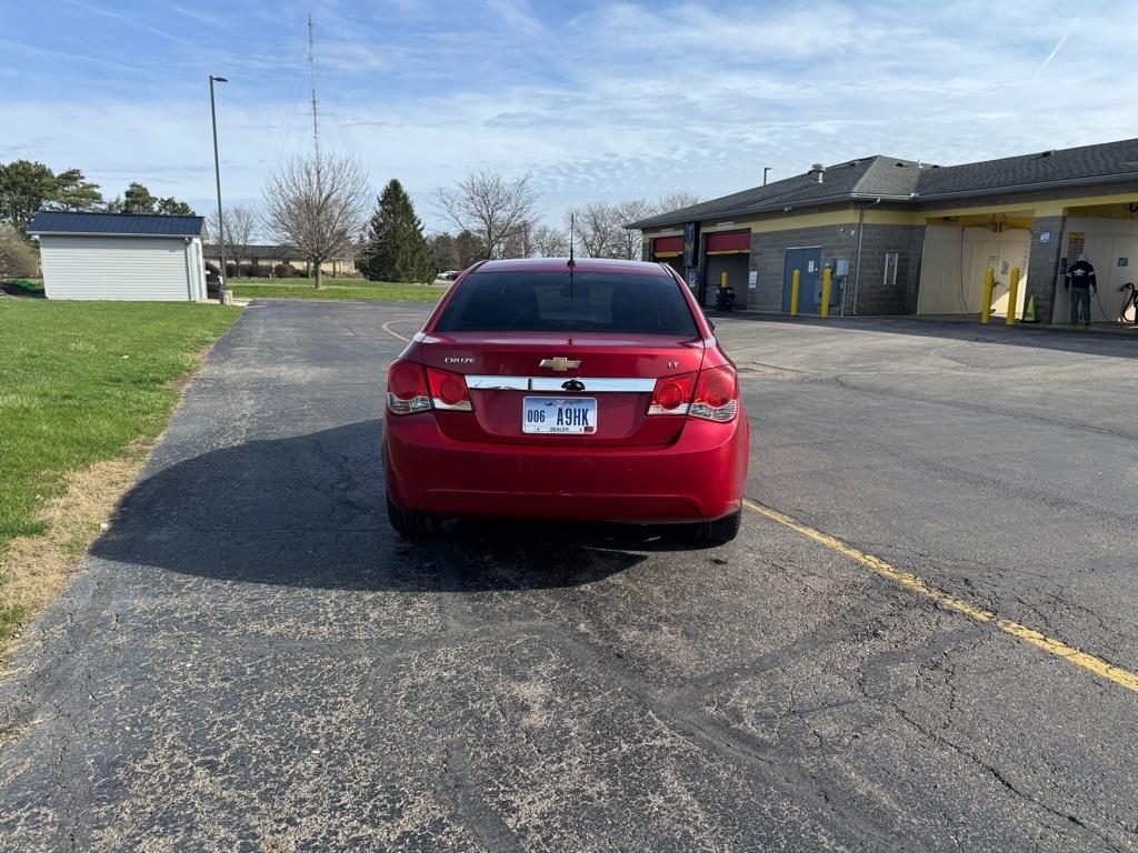 Chevrolet Cruze 4dr Sdn LT w/1FL 2012