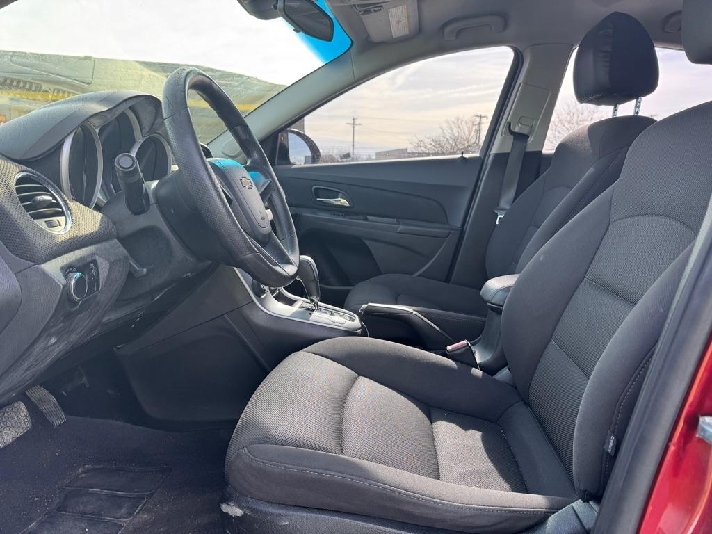Chevrolet Cruze 4dr Sdn LT w/1FL 2012