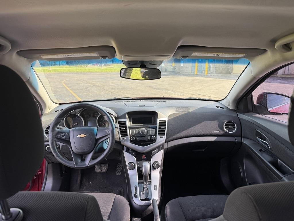 Chevrolet Cruze 4dr Sdn LT w/1FL 2012