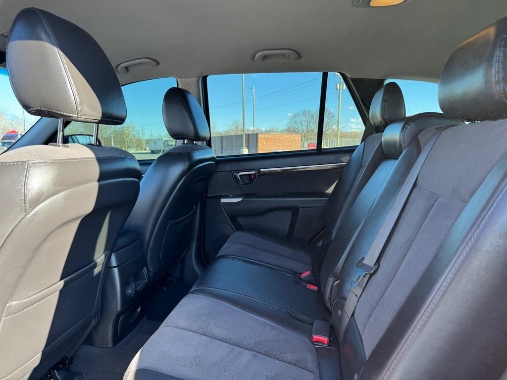 Hyundai Santa Fe FWD 4dr V6 Auto SE 2011