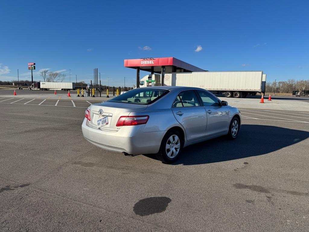 Toyota Camry 4dr Sdn I4 Man (Natl) 2009