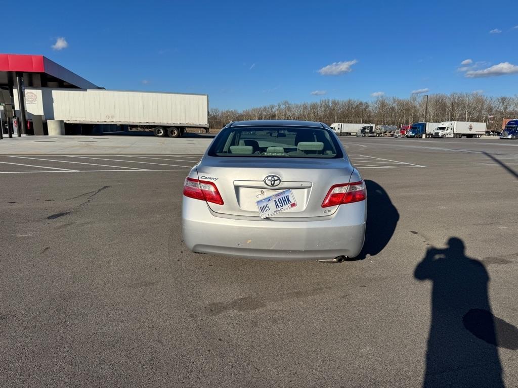 Toyota Camry 4dr Sdn I4 Man (Natl) 2009