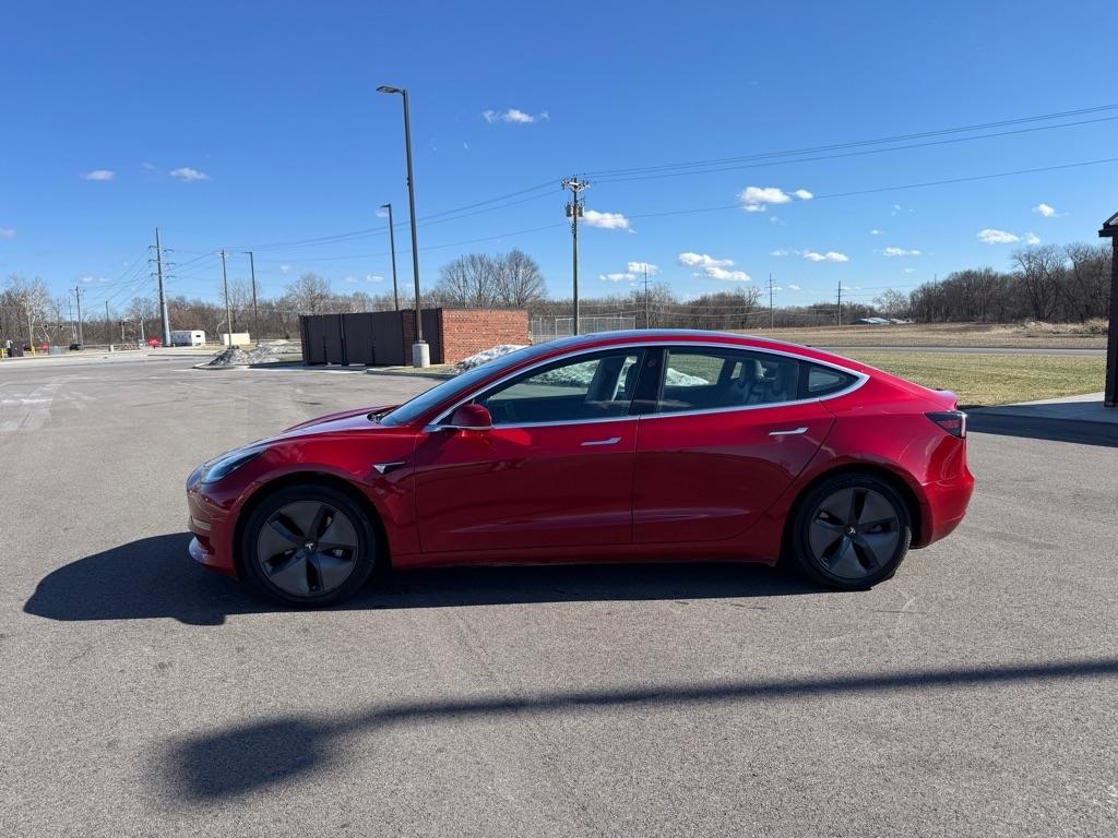 Tesla Model 3 Mid Range Battery RWD 2018