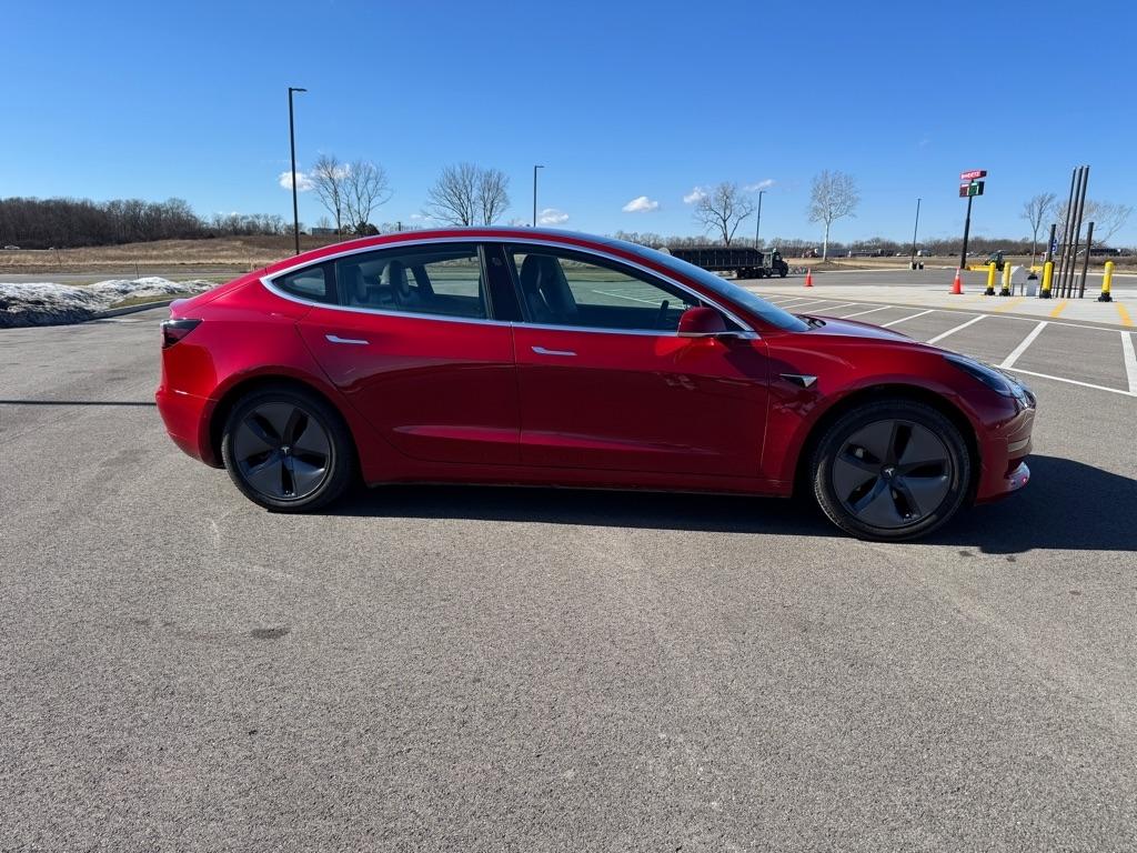 Tesla Model 3 Mid Range Battery RWD 2018