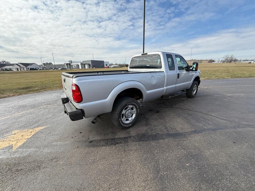 Ford Super Duty F-350 SRW 4WD SuperCab 142" Lariat 2012
