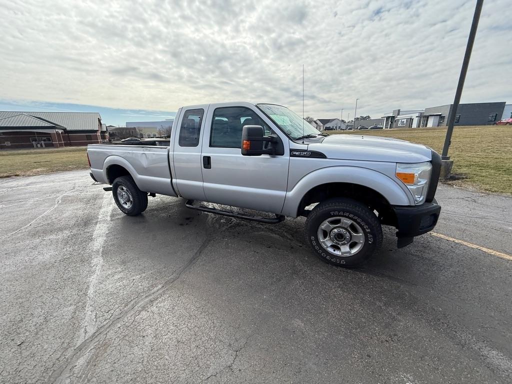 Ford Super Duty F-350 SRW 4WD SuperCab 142" Lariat 2012