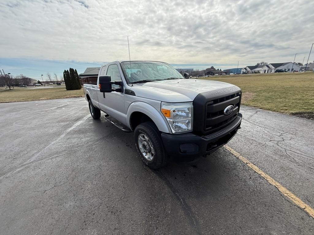 Ford Super Duty F-350 SRW 4WD SuperCab 142" Lariat 2012