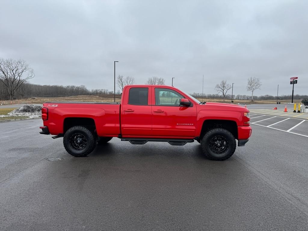 Chevrolet Silverado 1500 4WD Double Cab 143.5" LT w/2LT 2017