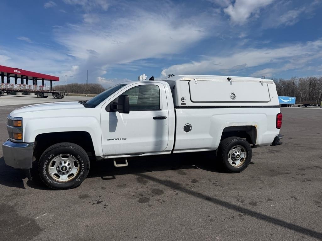 Chevrolet Silverado 2500HD 4WD Reg Cab 133.6" Work Truck 2015