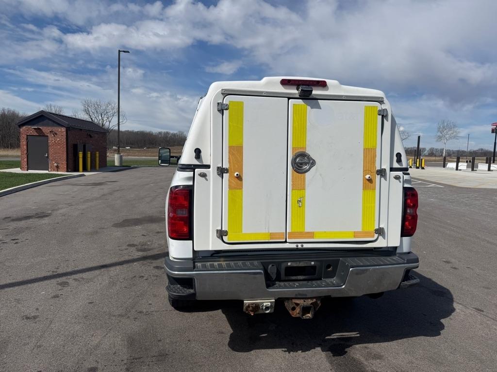 Chevrolet Silverado 2500HD 4WD Reg Cab 133.6" Work Truck 2015