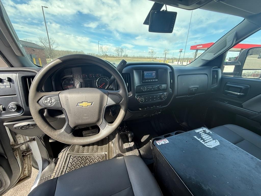 Chevrolet Silverado 2500HD 4WD Reg Cab 133.6" Work Truck 2015