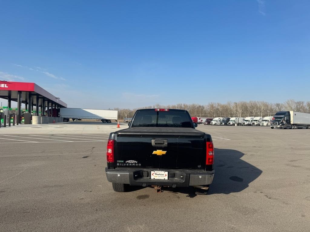 Chevrolet Silverado 1500 4WD Ext Cab 143.5" LT 2012