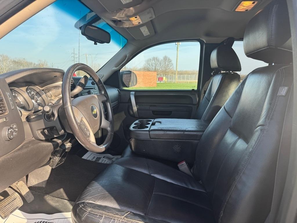 Chevrolet Silverado 1500 4WD Ext Cab 143.5" LT 2012