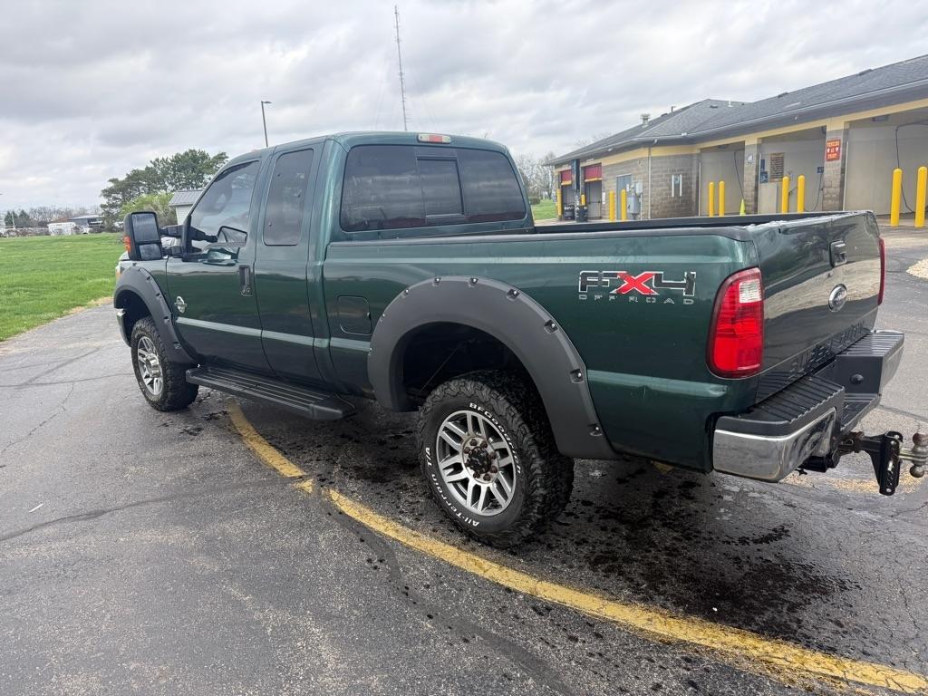 Ford Super Duty F-250 SRW 4WD SuperCab 142" Lariat 2011