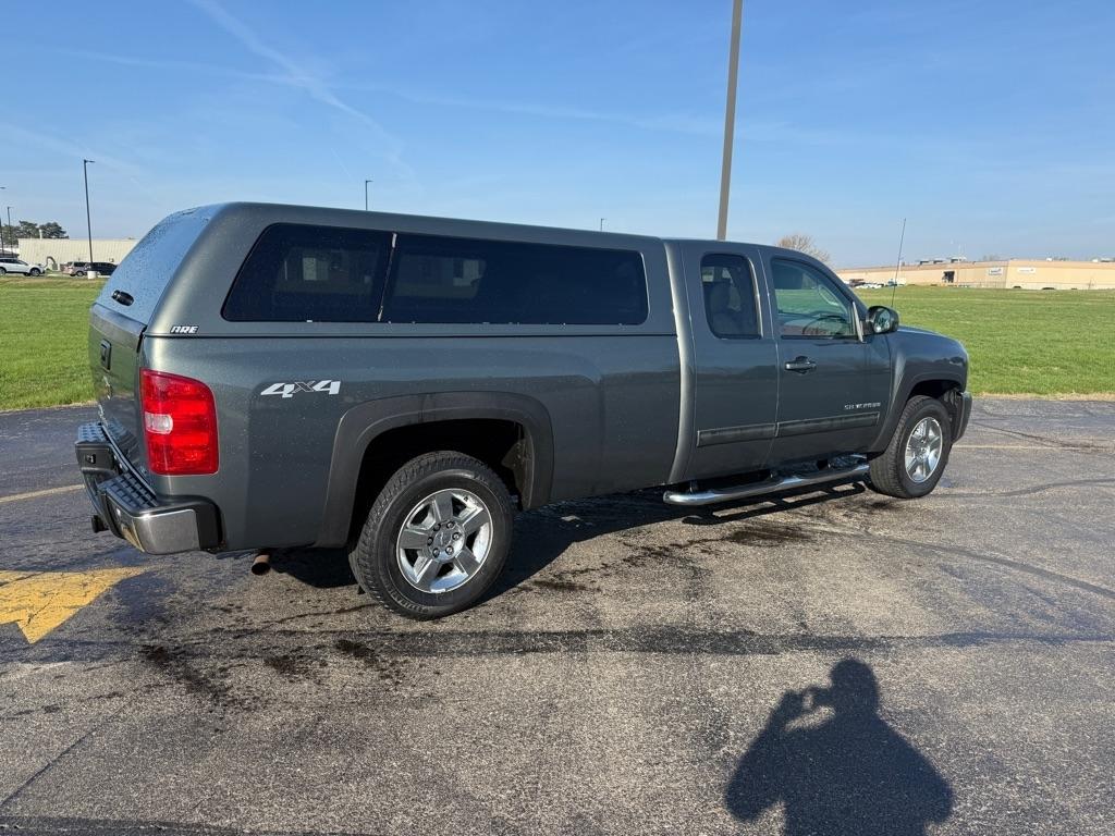 Chevrolet Silverado 1500 4WD Ext Cab 157.5" LTZ 2011