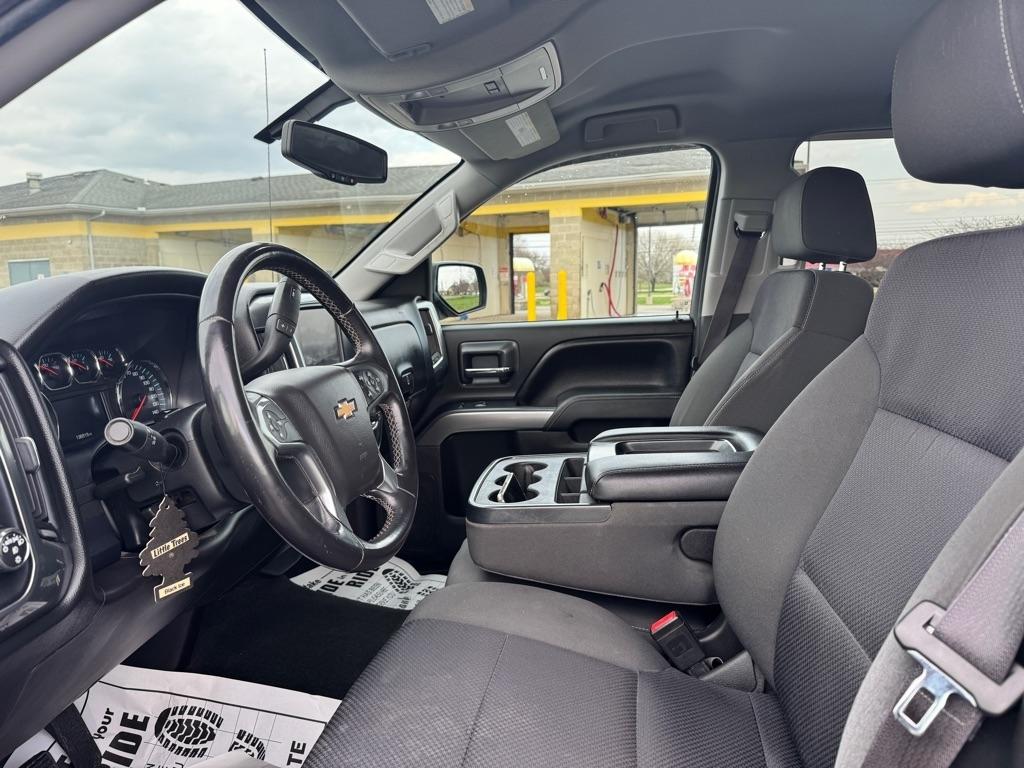 Chevrolet Silverado 1500 4WD Crew Cab 143.5" LT w/1LT 2015