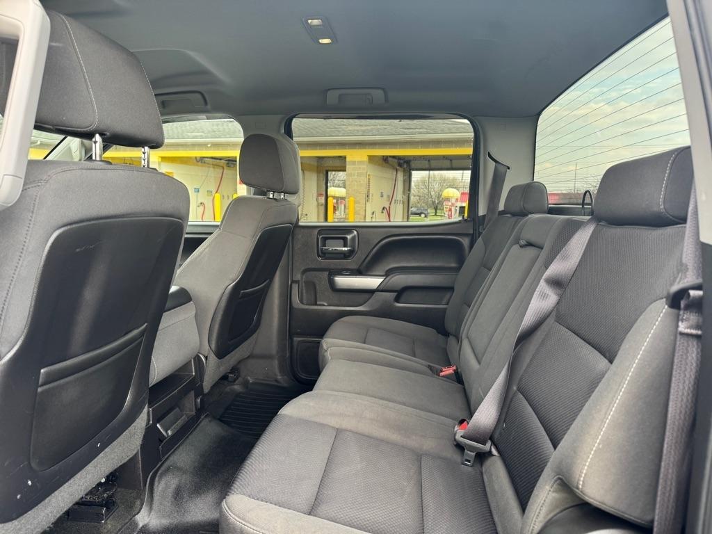 Chevrolet Silverado 1500 4WD Crew Cab 143.5" LT w/1LT 2015