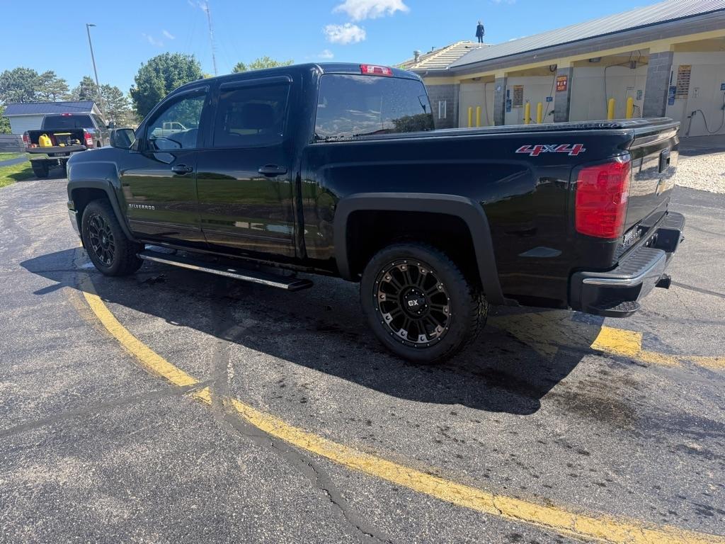 Chevrolet Silverado 1500 4WD Crew Cab 143.5" LT w/1LT 2015