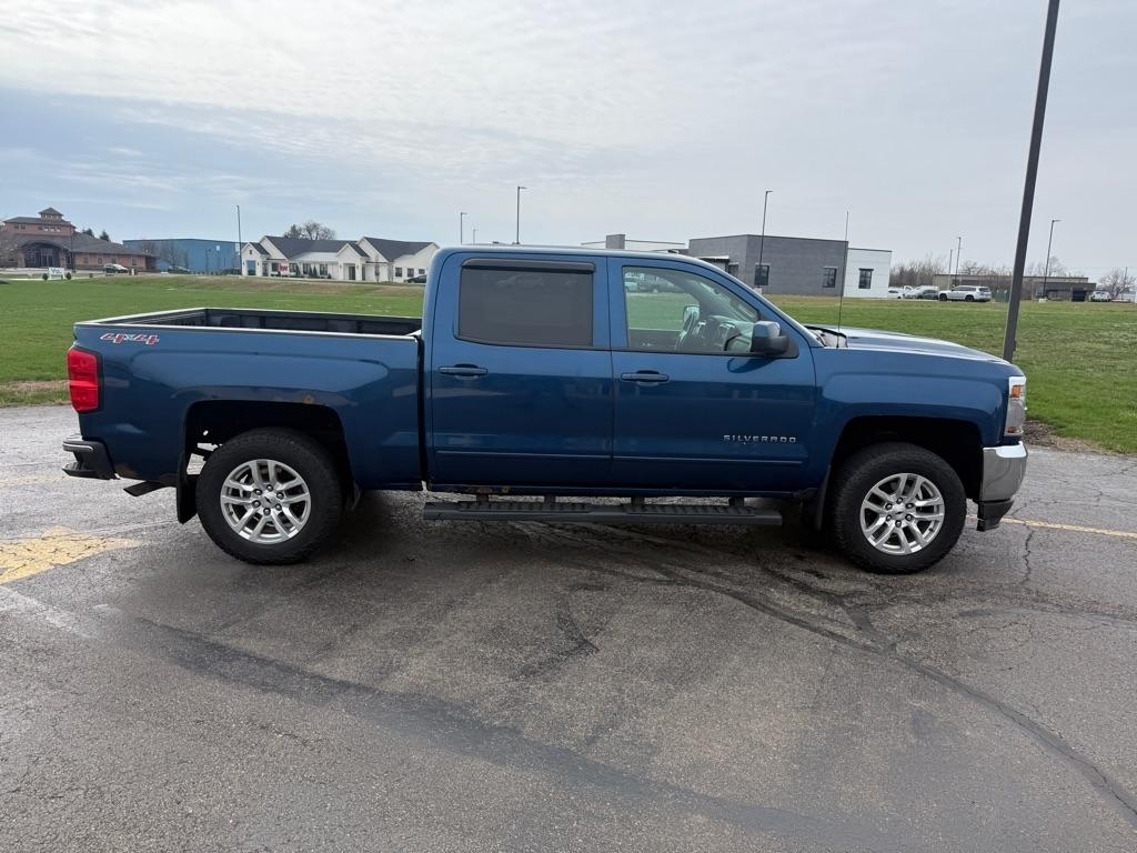 Chevrolet Silverado 1500 4WD Crew Cab 143.5" LT w/1LT 2017