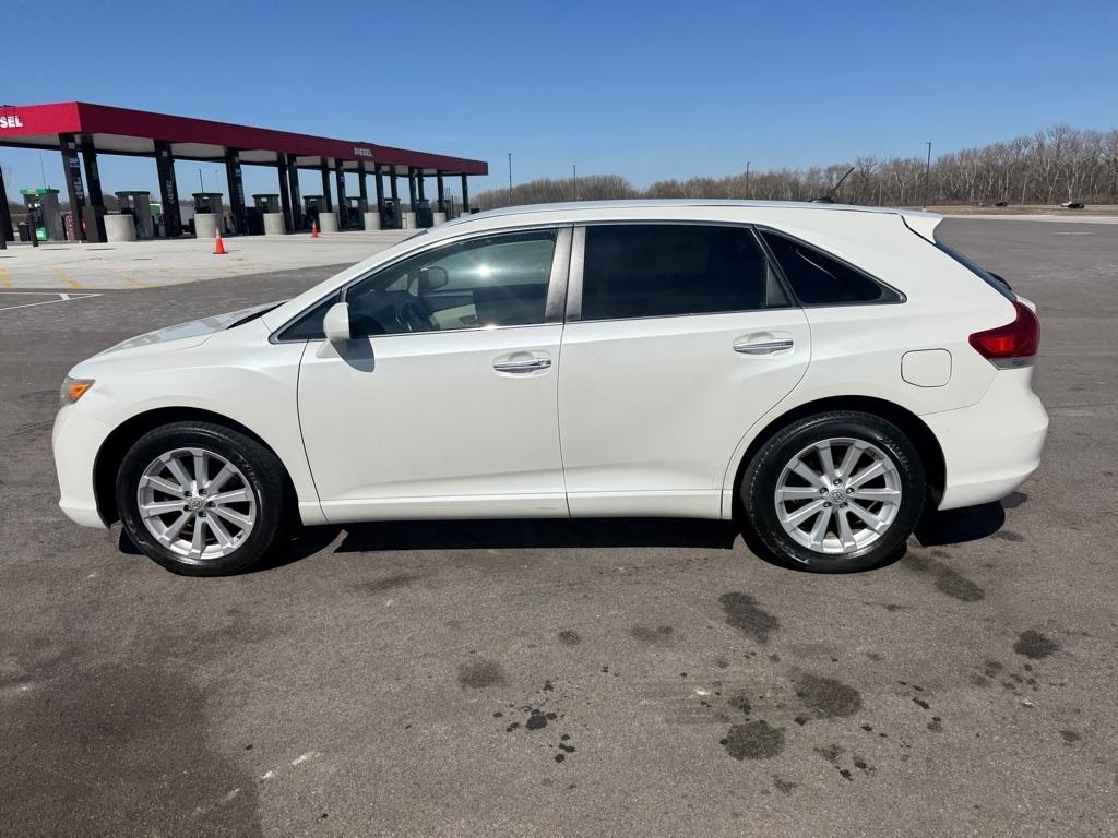 Toyota Venza 4dr Wgn I4 AWD (Natl) 2010
