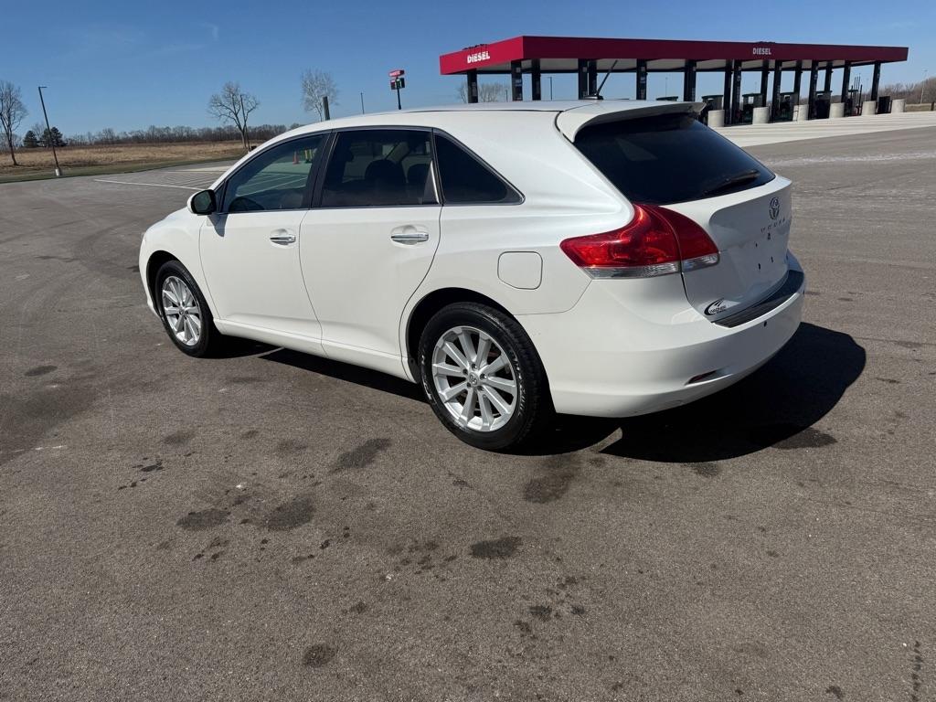 Toyota Venza 4dr Wgn I4 AWD (Natl) 2010