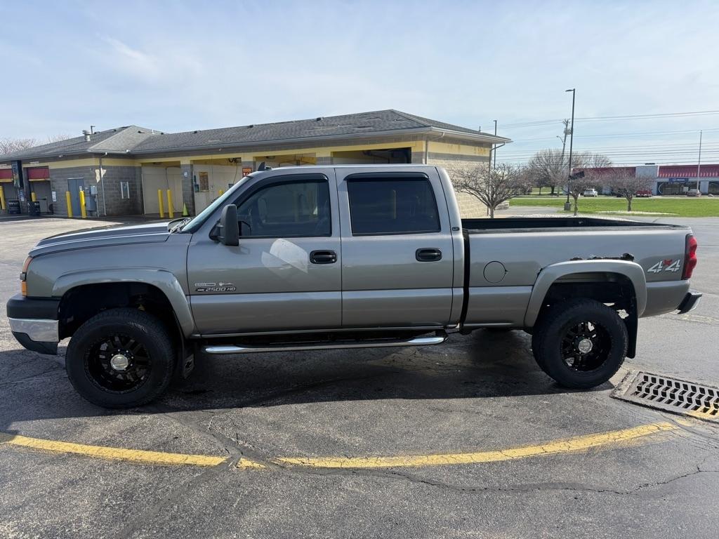 Chevrolet Silverado 2500HD Crew Cab 153" WB 4WD LT3 2006