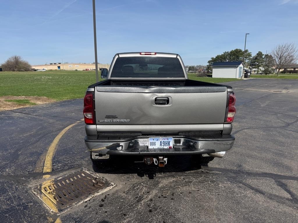 Chevrolet Silverado 2500HD Crew Cab 153" WB 4WD LT3 2006