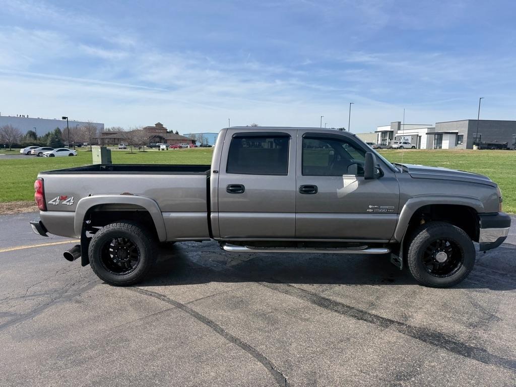 Chevrolet Silverado 2500HD Crew Cab 153" WB 4WD LT3 2006
