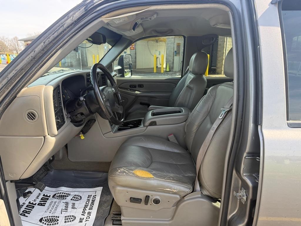 Chevrolet Silverado 2500HD Crew Cab 153" WB 4WD LT3 2006