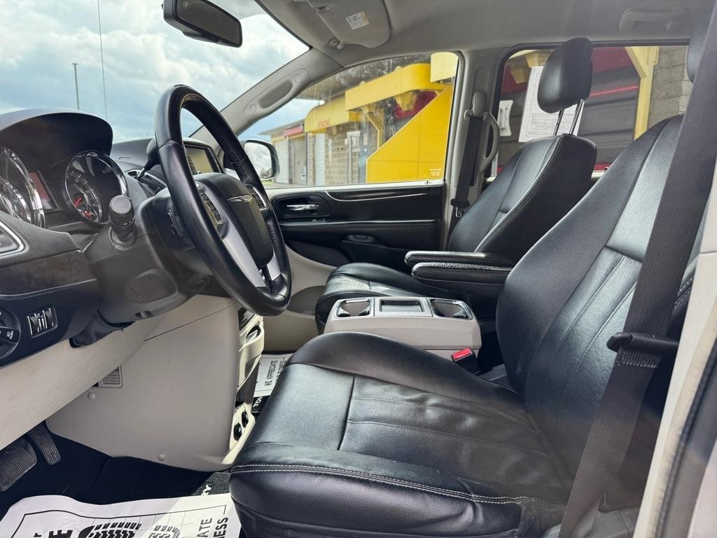 Chrysler Town & Country 4dr Wgn Touring 2014