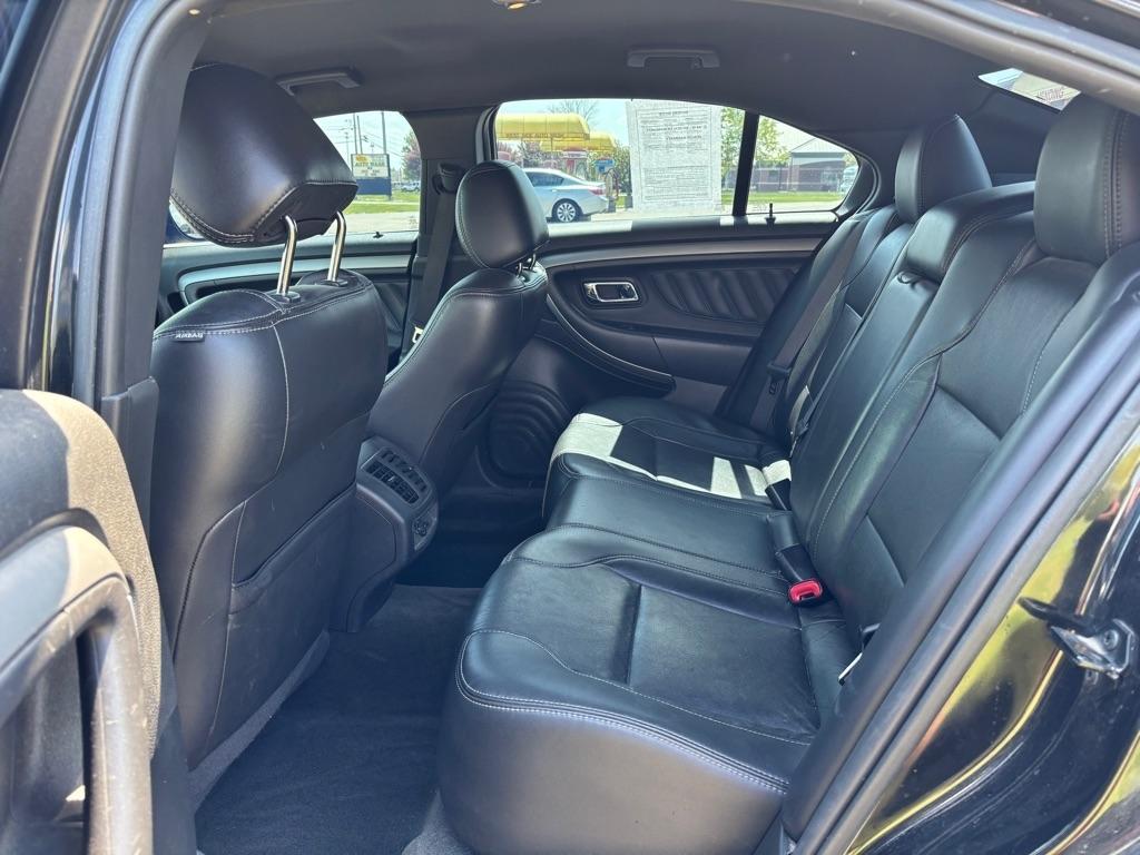 Ford Taurus 4dr Sdn SEL FWD 2013