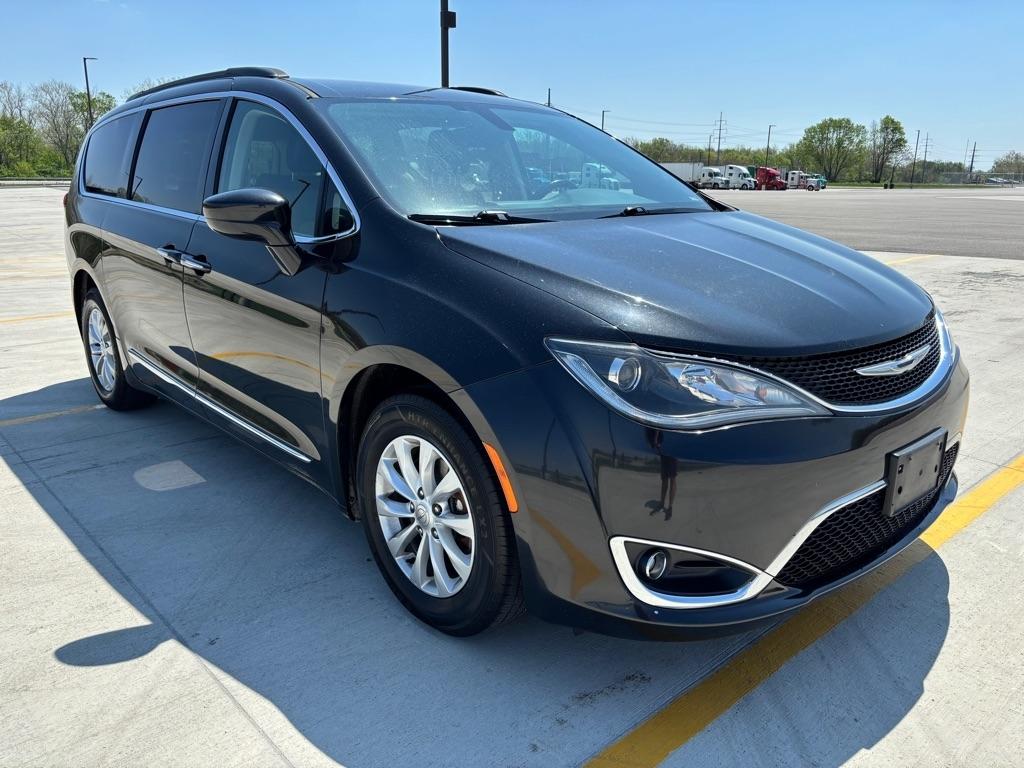 Chrysler Pacifica Touring-L FWD 2017