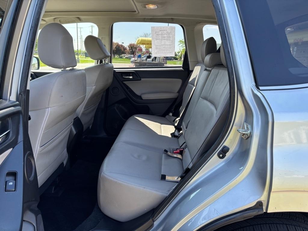 Subaru Forester 4dr Auto 2.5i Touring PZEV 2014