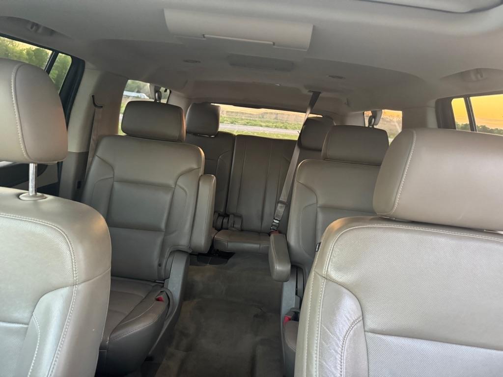 Chevrolet Suburban 4WD 4dr LTZ 2015