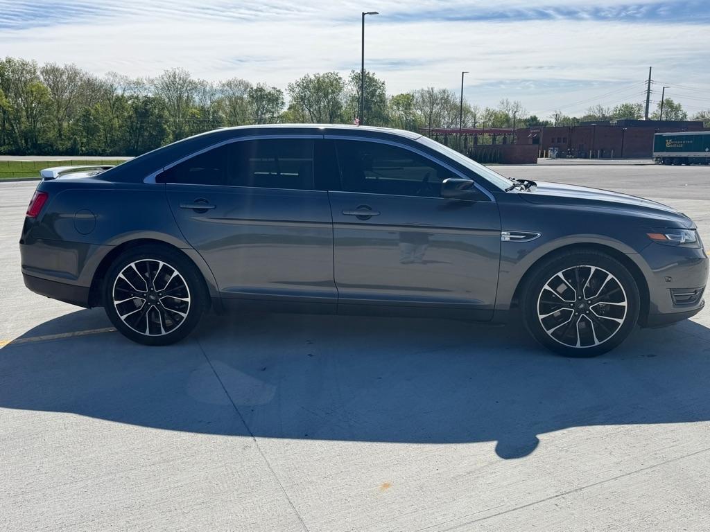 Ford Taurus SHO AWD 2018