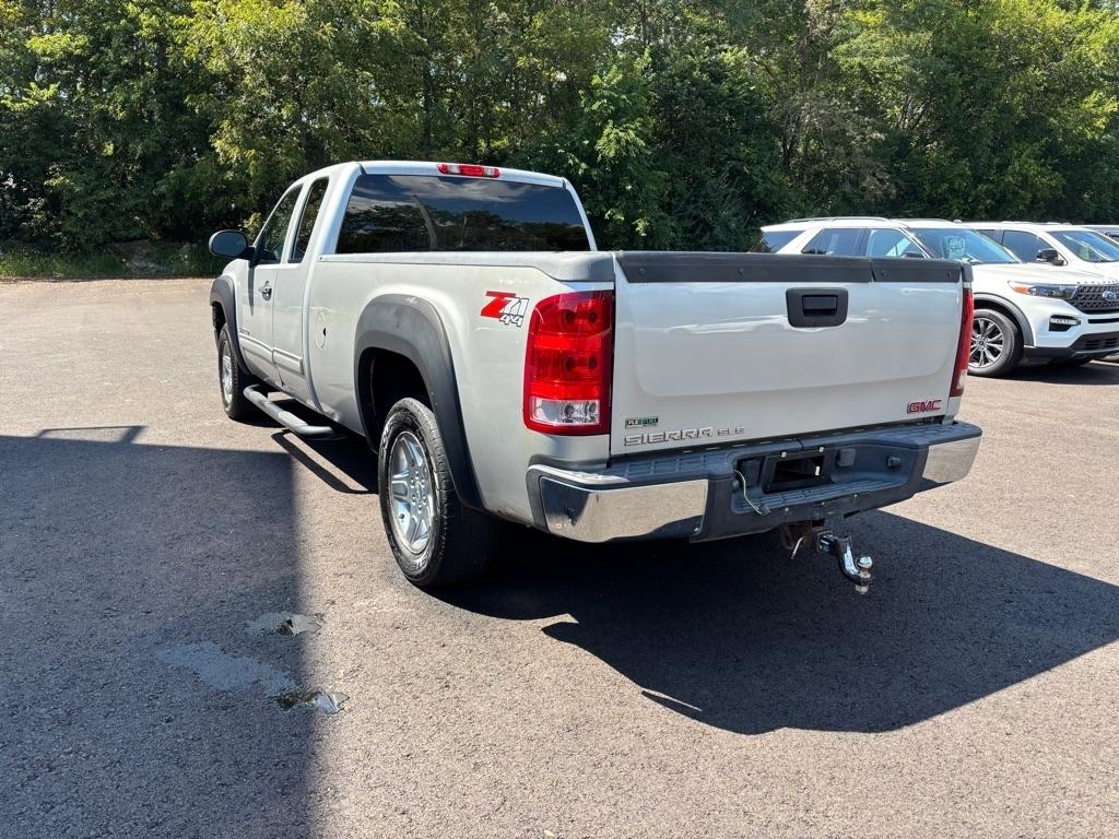 GMC Sierra 1500 4WD Ext Cab 157.5" SLE 2010