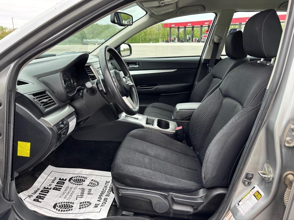 Subaru Outback 4dr Wgn H4 Auto 2.5i 2011
