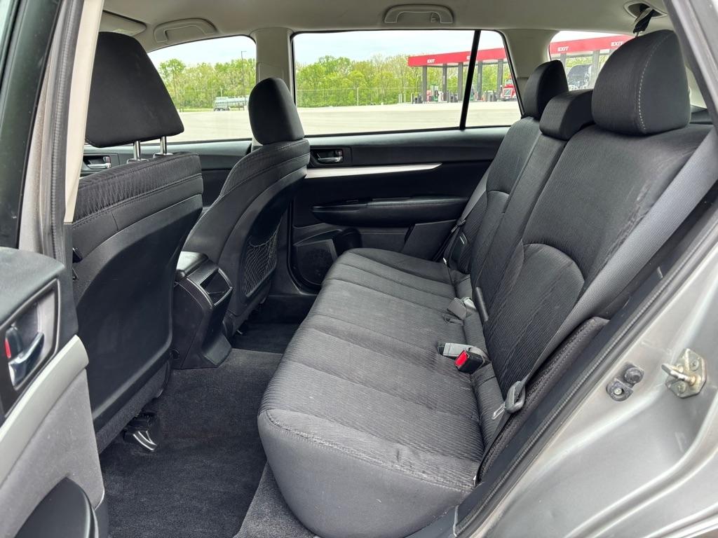 Subaru Outback 4dr Wgn H4 Auto 2.5i 2011