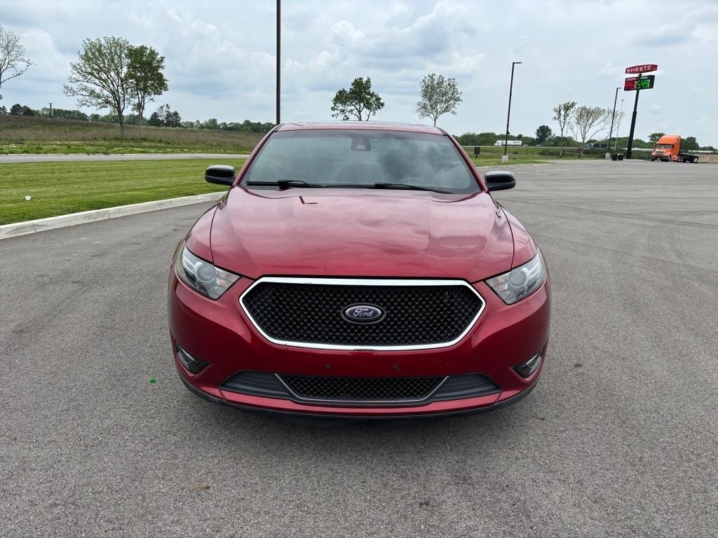 Ford Taurus 4dr Sdn SHO AWD 2016