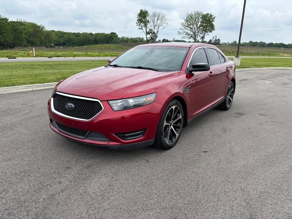 Ford Taurus 4dr Sdn SHO AWD 2016