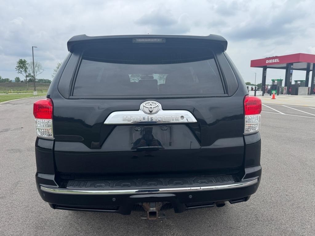 Toyota 4Runner 4WD 4dr V6 Limited (Natl) 2010