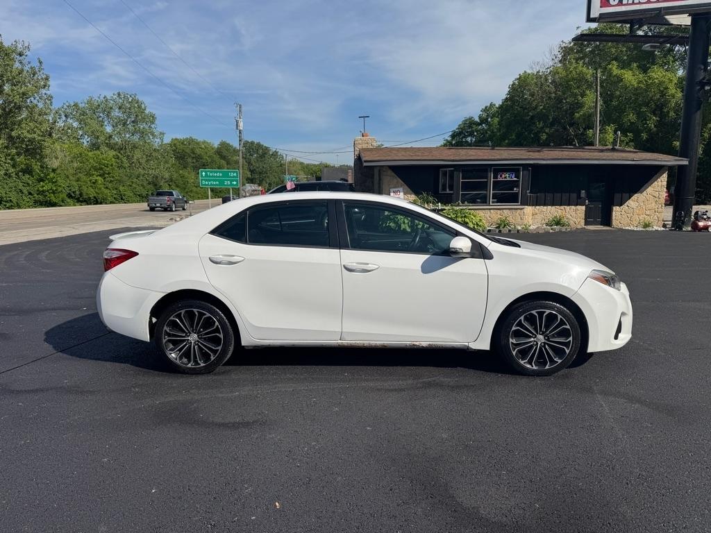 Toyota Corolla 4dr Sdn CVT LE Premium (Natl) 2014