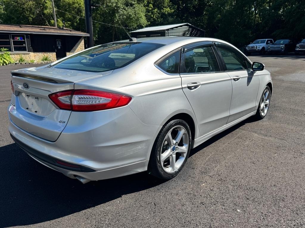 Ford Fusion 4dr Sdn SE FWD 2014