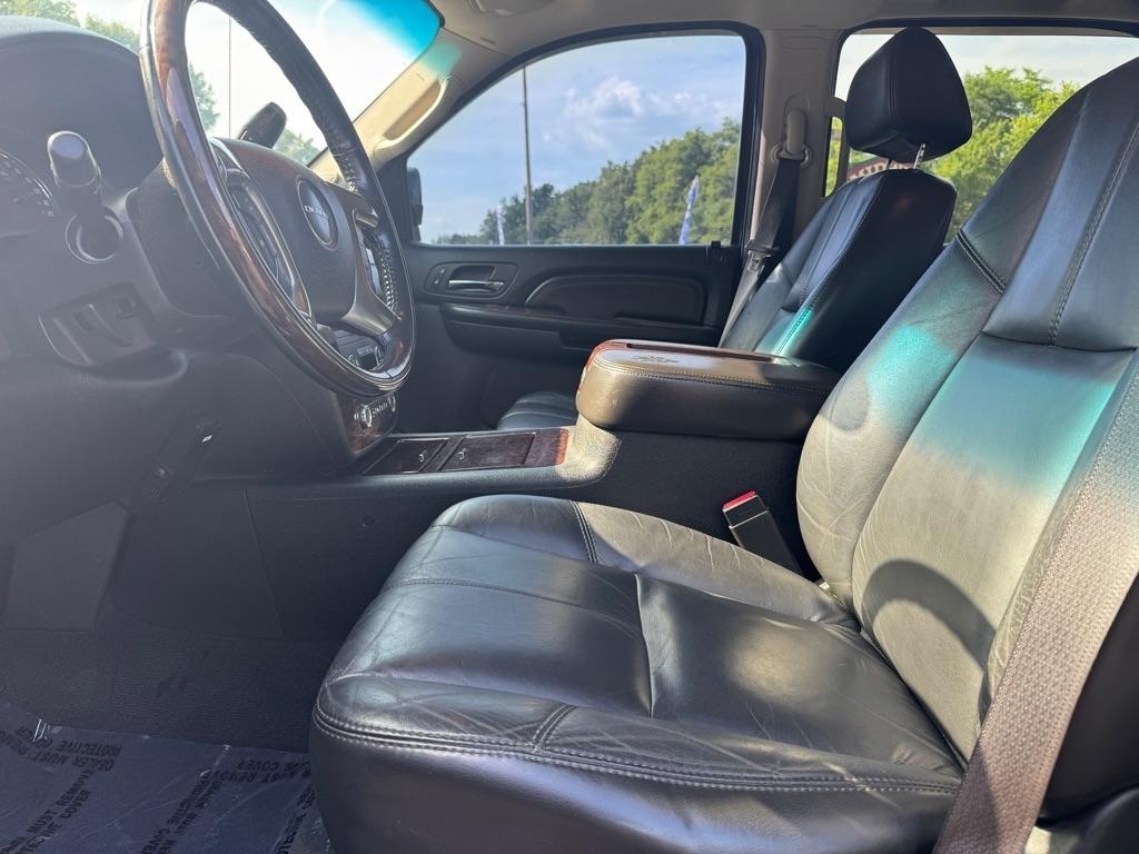 GMC Sierra Denali AWD Crew Cab 143.5" 2007
