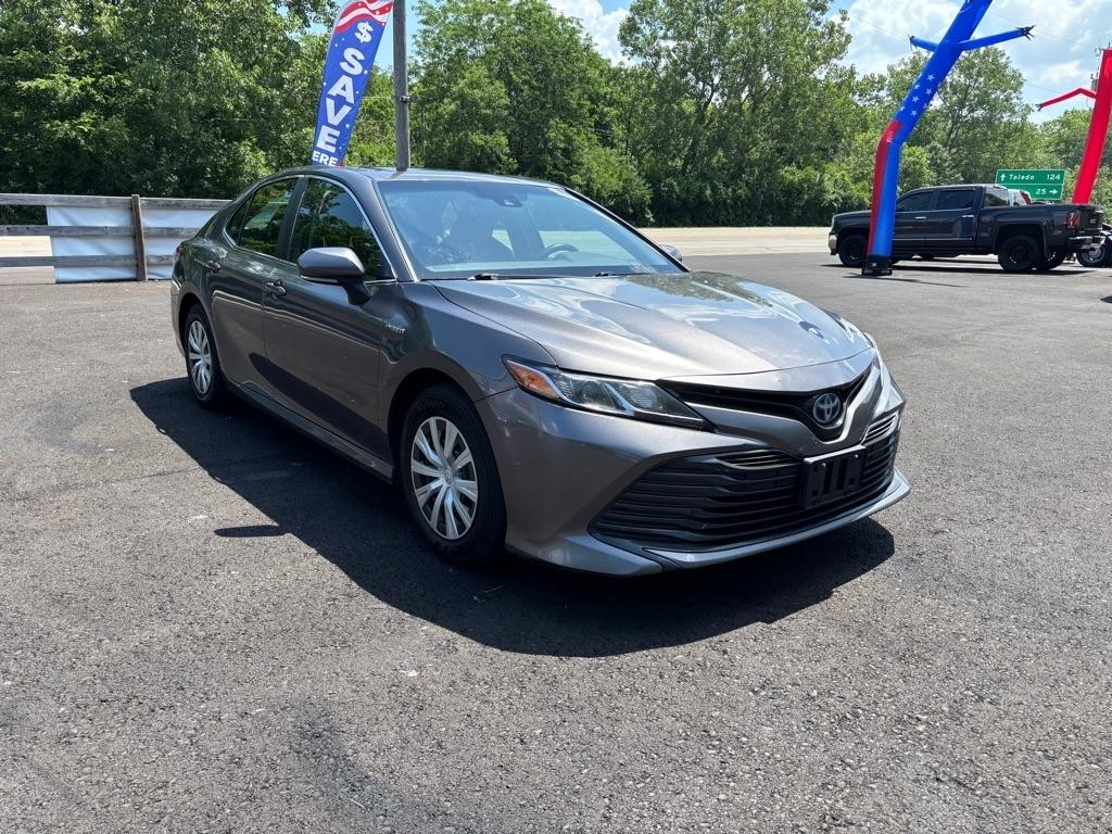 Toyota Camry Hybrid LE CVT (Natl) 2018