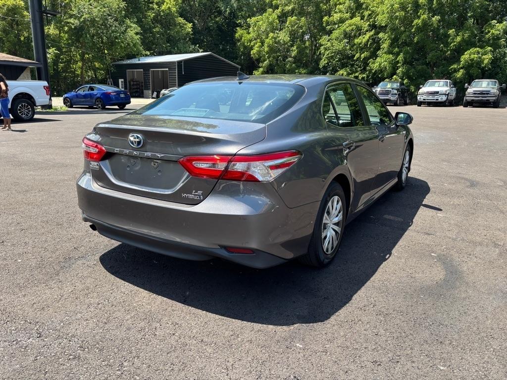 Toyota Camry Hybrid LE CVT (Natl) 2018