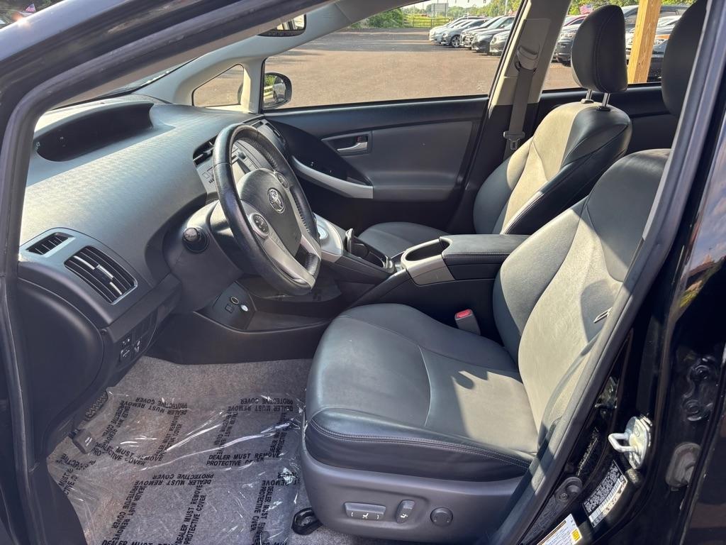 Toyota Prius 5dr HB Persona Series Special Edition (Natl) 2015