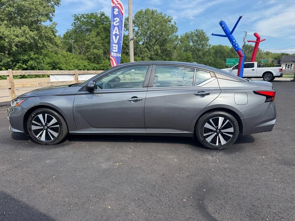 Nissan Altima 2.5 SV Sedan 2022