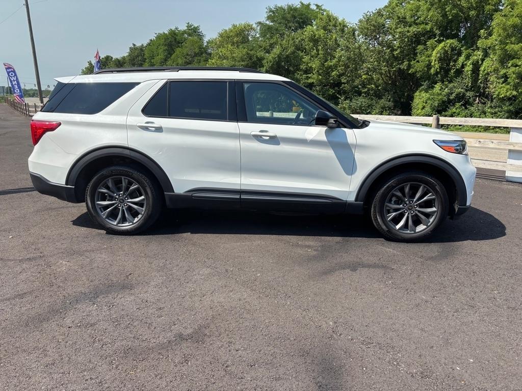 Ford Explorer XLT 4WD 2022